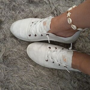 Roxy White Sneakers 8.5
